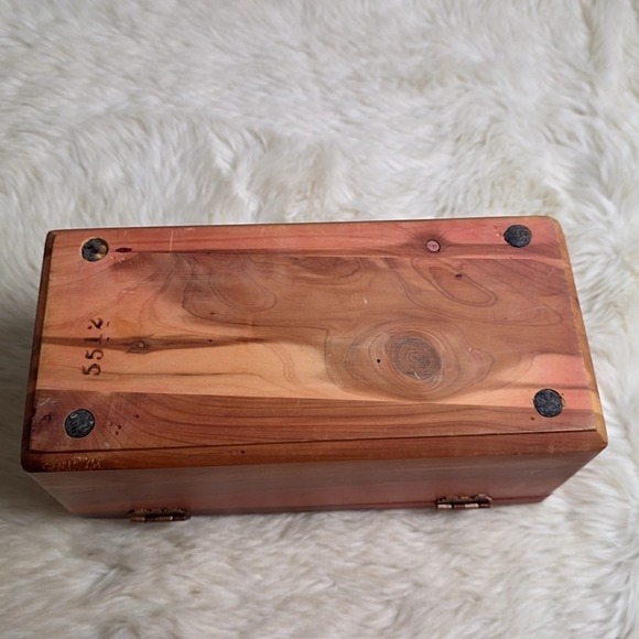 Vtg Lane Cedar Jewelry Trinket Keepsake Box Small Loogootee & Jasper IN No Key - Picture 5 of 10